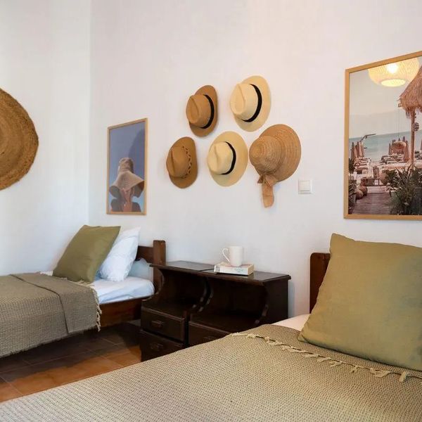 Tselios Apartments & Studios