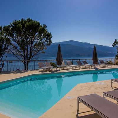 V Boutique - Kefalonia