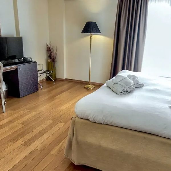 Valis Resort