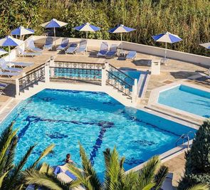 HOTEL VANTARIS GARDEN