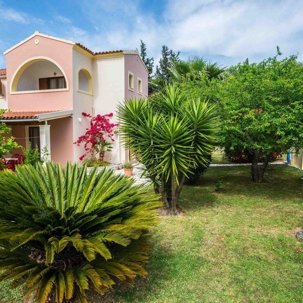 Villa Violetta (Acharavi)