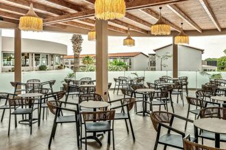 White Olive Marine Aquapark