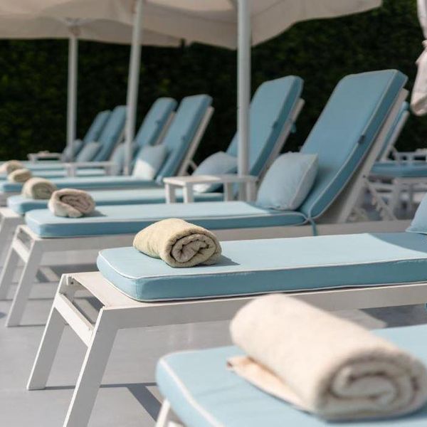 White Suites Resort