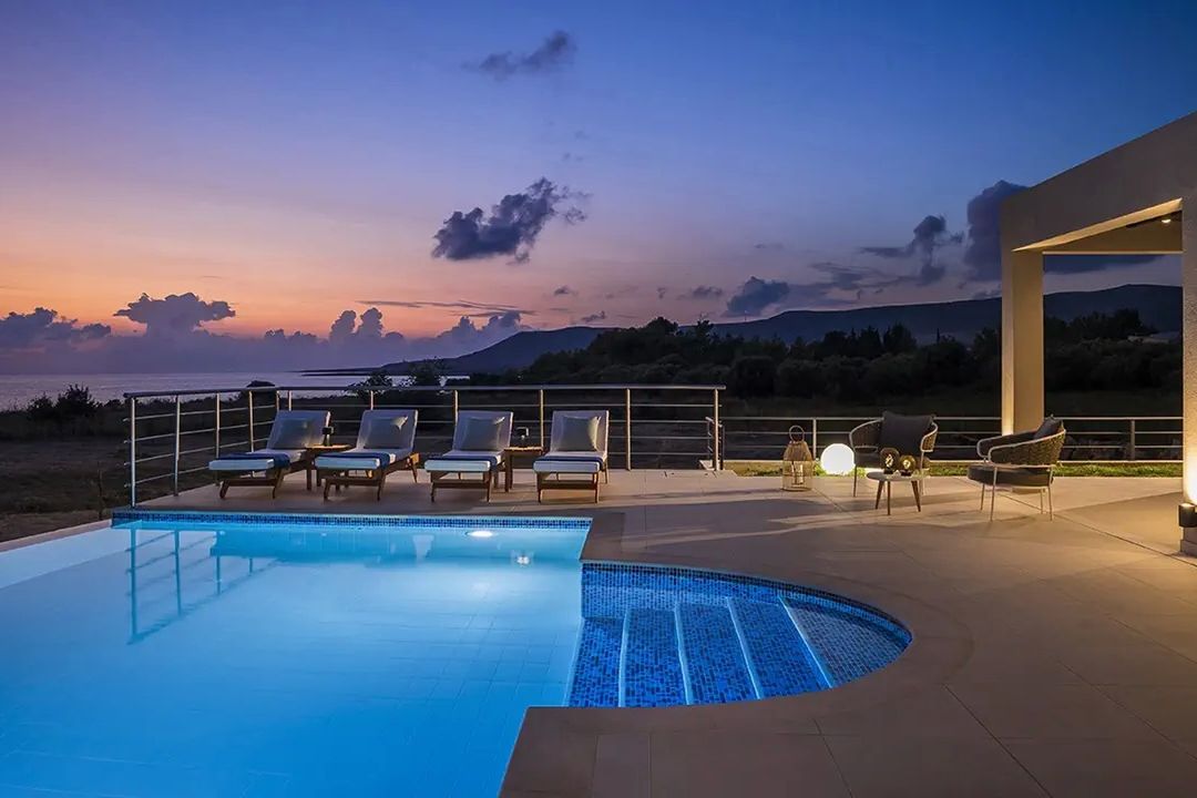 Wille Paliki Sunset - basen