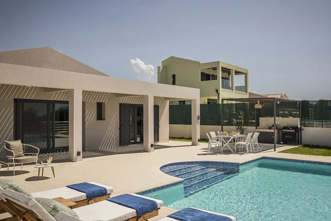 Wille Paliki Sunset - basen