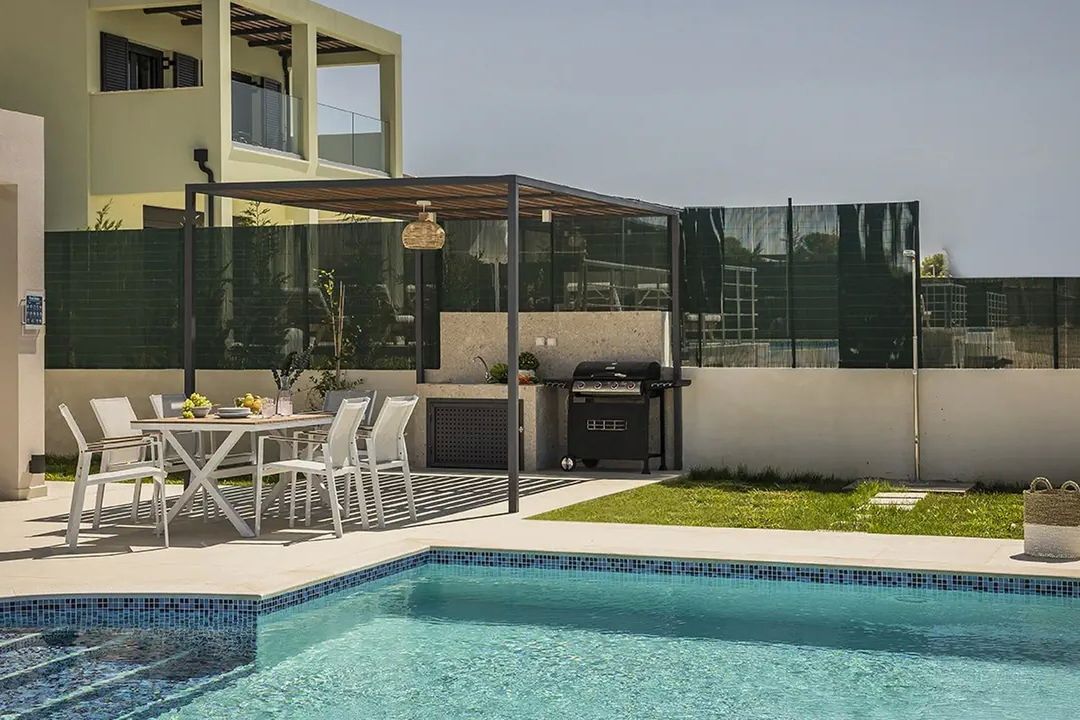 Wille Paliki Sunset - basen