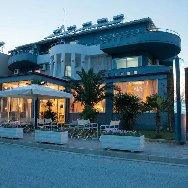 Yakinthos (Paralia)