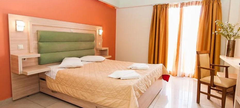 Zante Plaza Hotel & Apartments