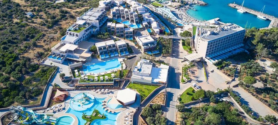 Zeus Eleva Mirabello Bay