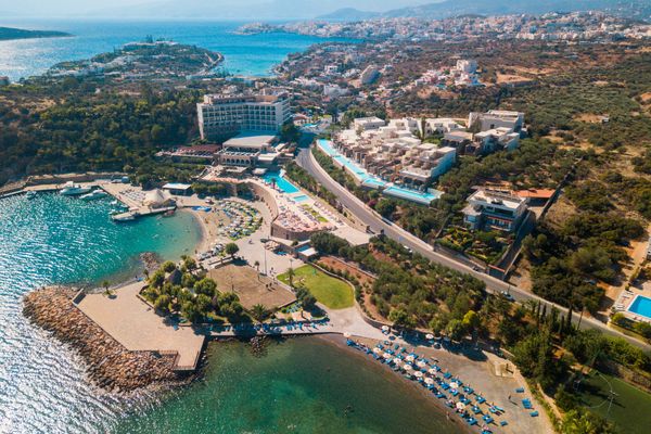 Zeus Eleva Mirabello Bay