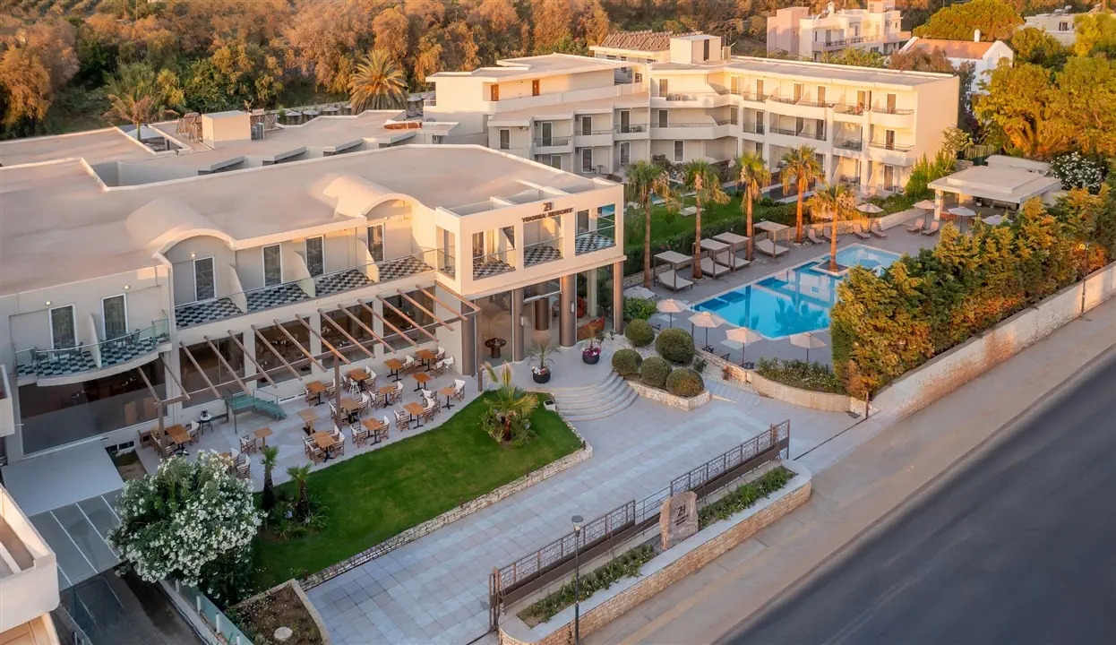 Zeus Ydoria Resort