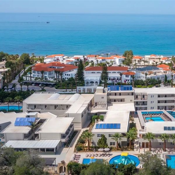 Zeus Ydoria Resort