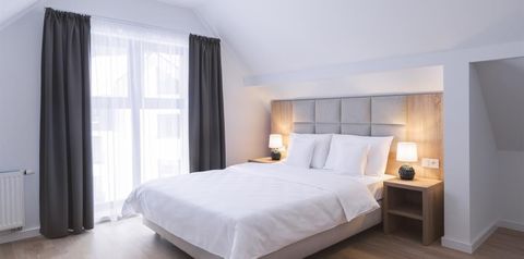 budynek główny, teren hotelu, pokój, apartament