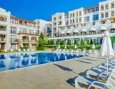 Green Life Beach Resort
