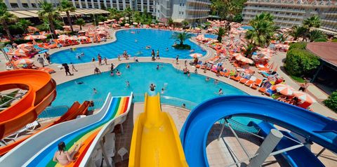 basen, aquapark, zjeżdżalnia