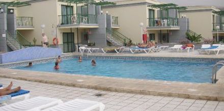 obiekt, teren hotelu, basen