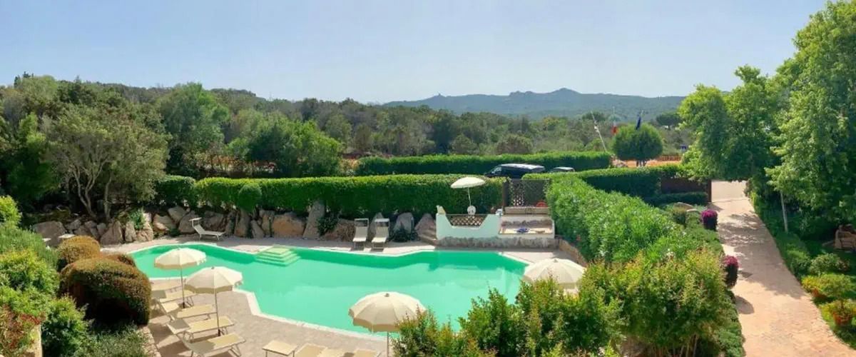 basen, teren hotelu, obiekt