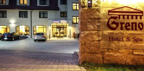 budynek główny, teren hotelu