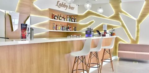 lobby bar