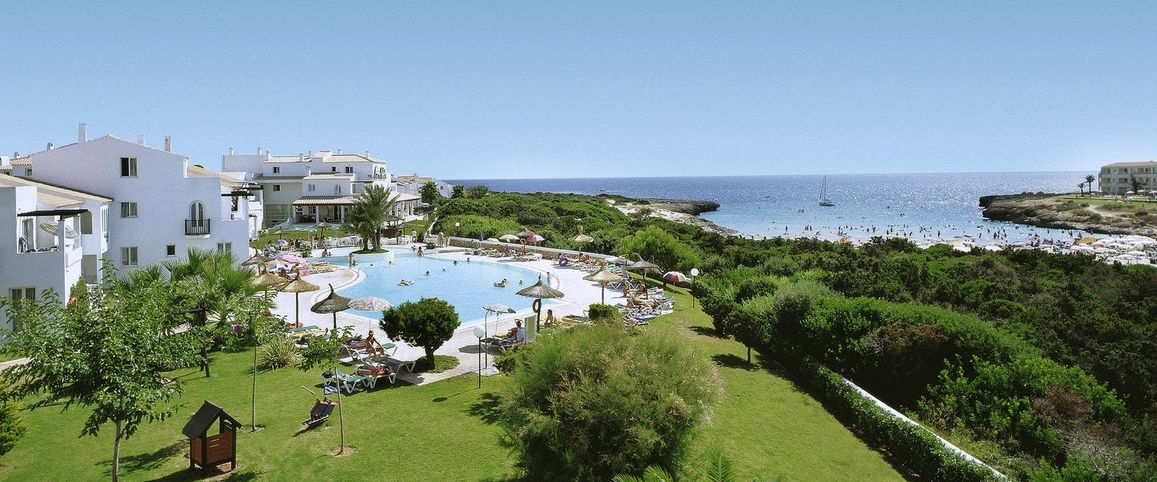teren hotelu, plaża, basen