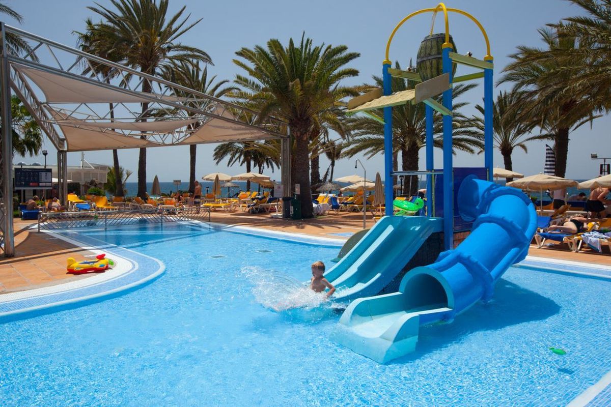 basen, zjeżdżalnia, dla dzieci