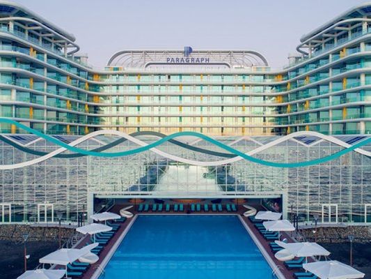 Paragraph Resort & Spa