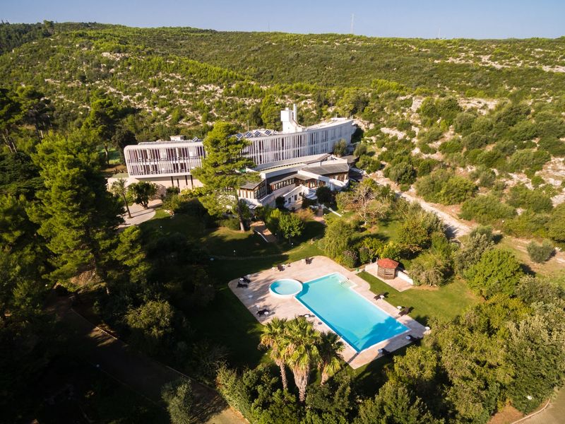Gusmay Resort