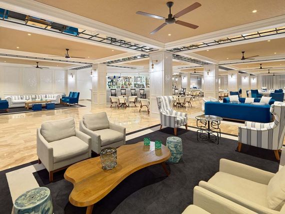 teren hotelu, recepcja / lobby
