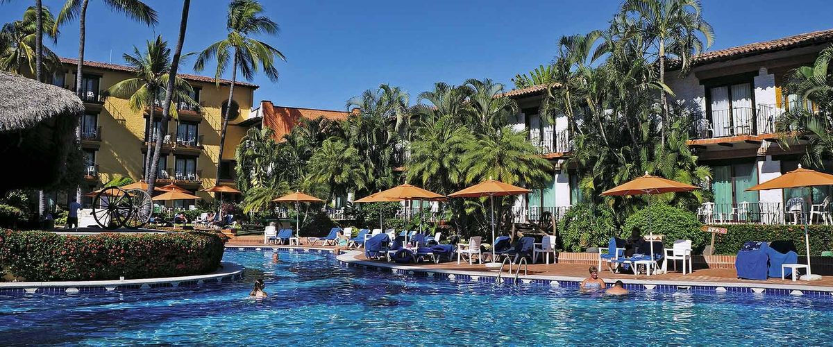 obiekt, teren hotelu, basen