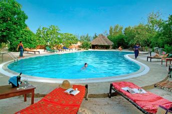 Hakuna Majiwe Beach Lodge
