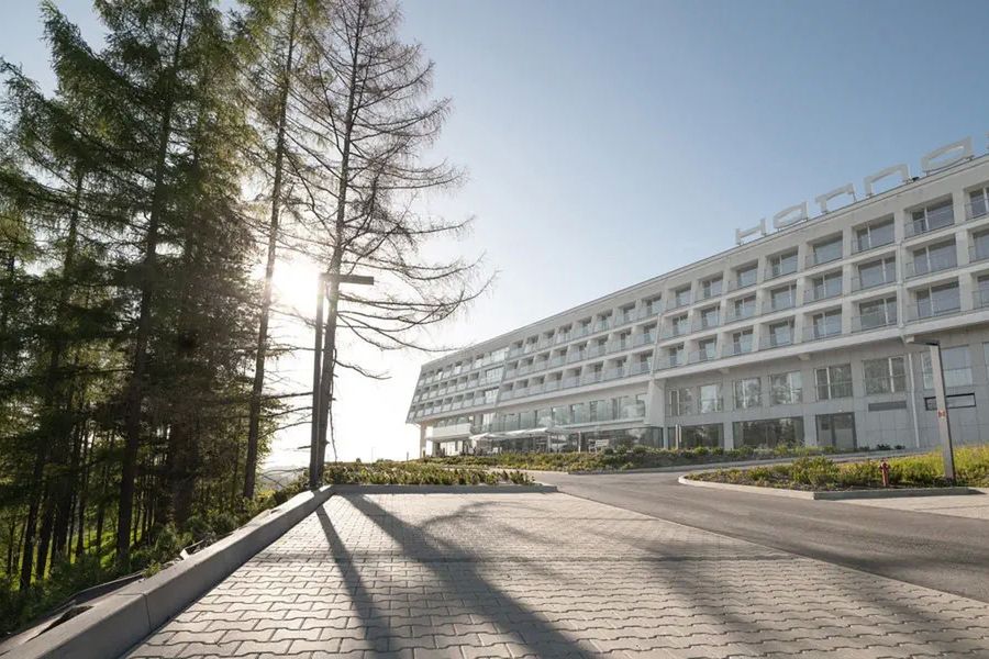 obiekt, teren hotelu