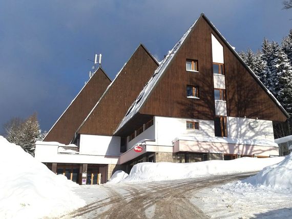 obiekt, teren hotelu