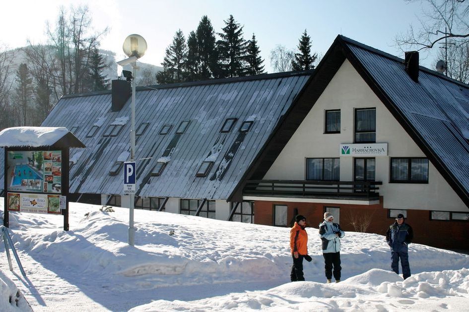 teren hotelu, budynek główny, obiekt