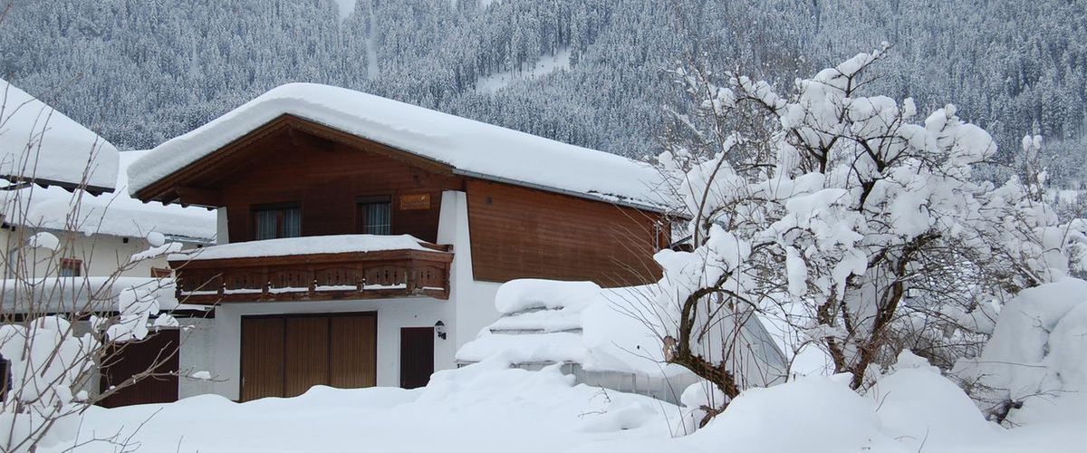 budynek główny, obiekt