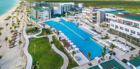 teren hotelu, basen, plaża