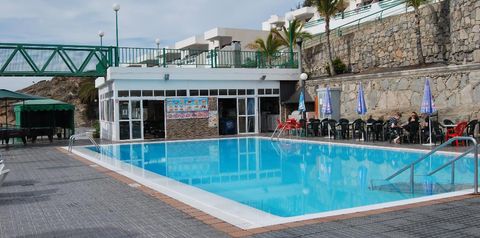 obiekt, teren hotelu, basen