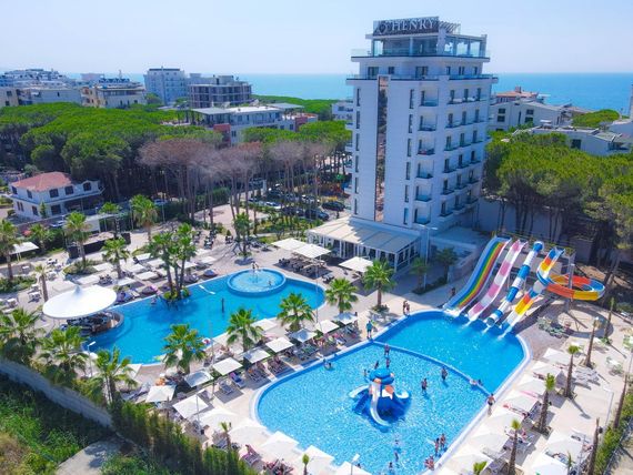 Wakacje w Henry Resort w Albanii z Sun&Fun - Wczasy na Wakacje.pl