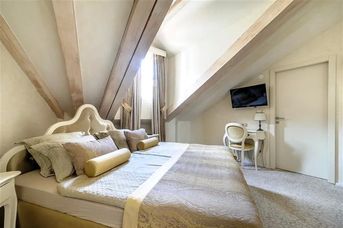 Heritage Life Palace