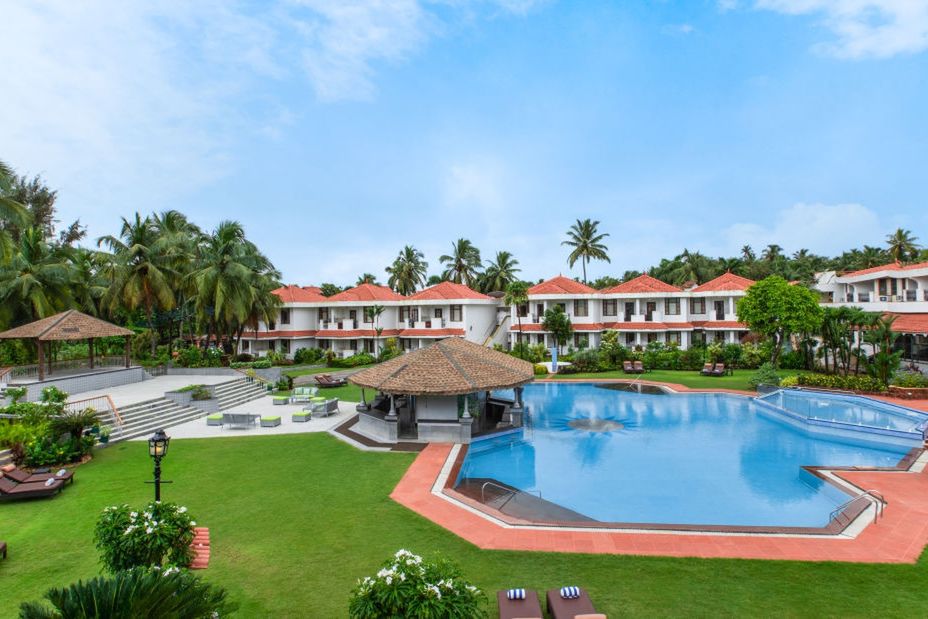 obiekt, teren hotelu, basen