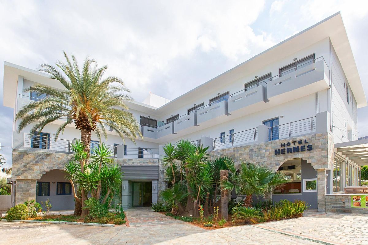 obiekt, budynek główny, teren hotelu