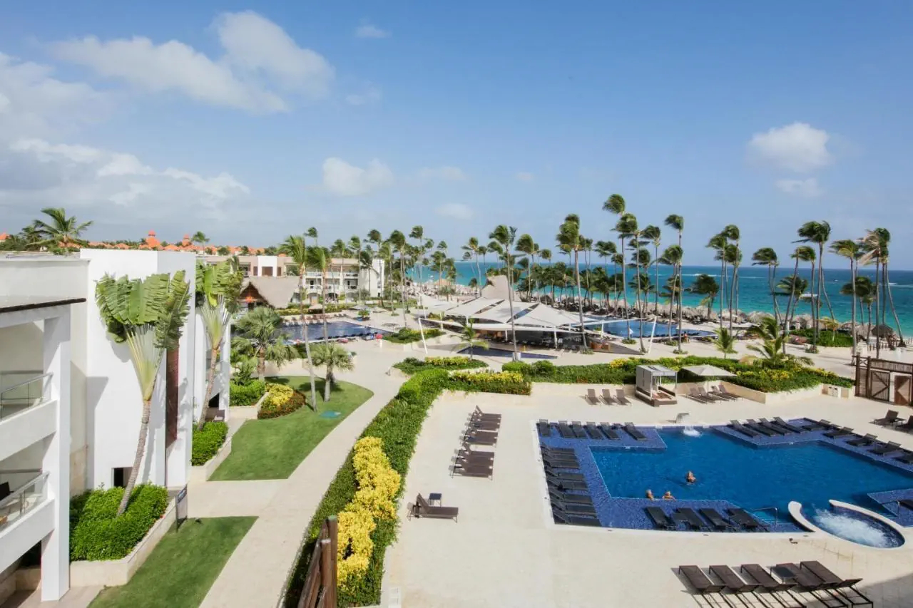 teren hotelu, basen, plaża