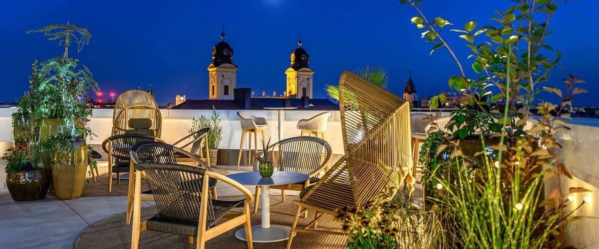 restauracja, teren hotelu
