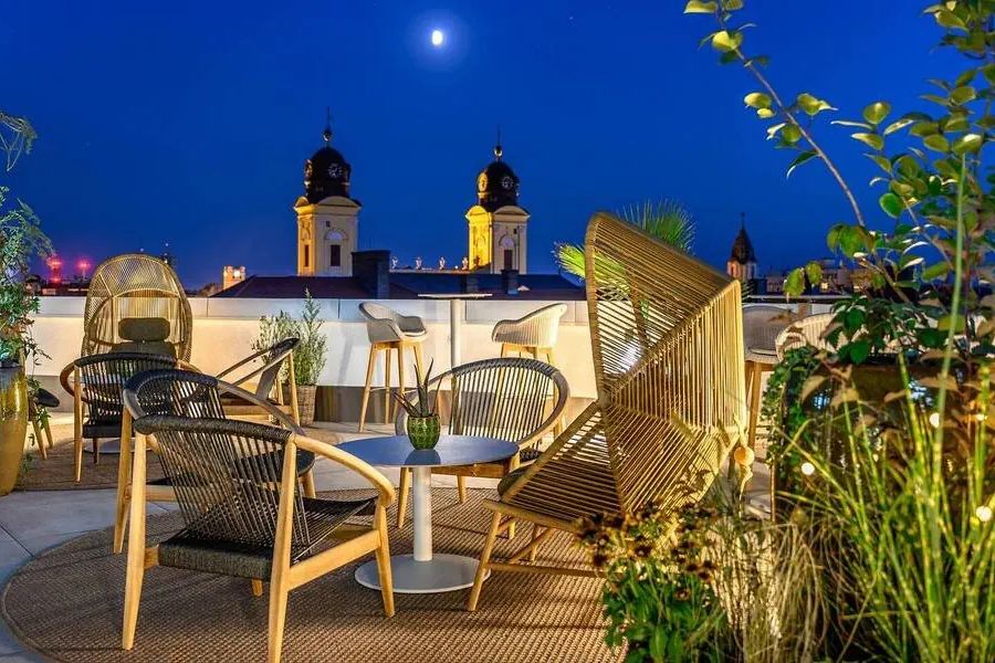 restauracja, teren hotelu