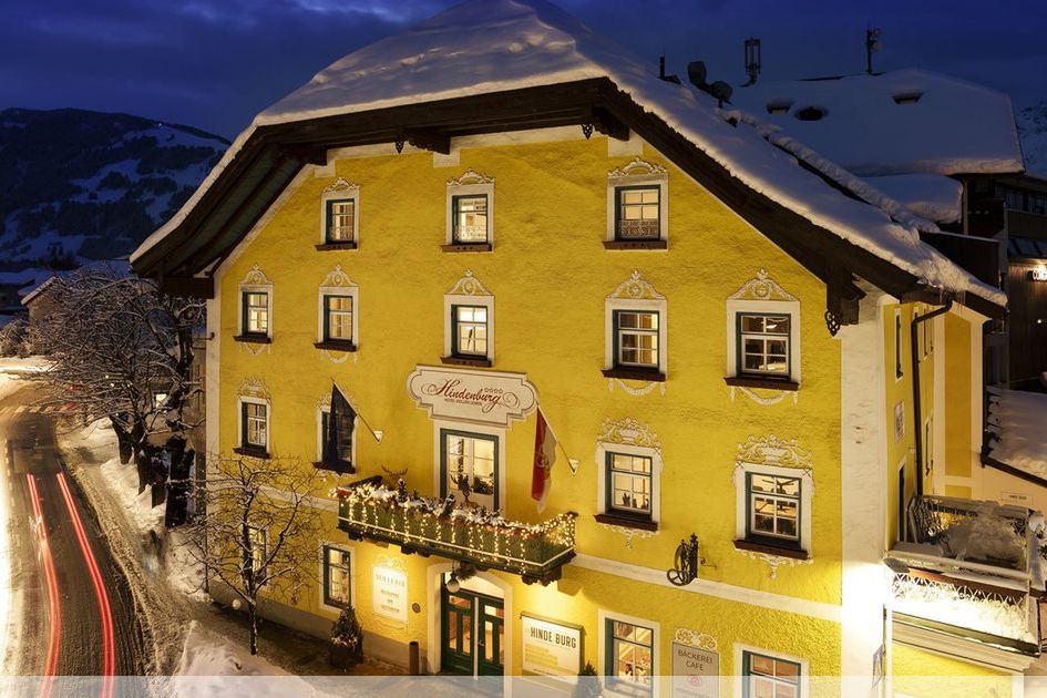 obiekt, budynek główny, teren hotelu