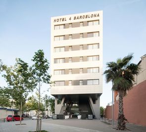 4 Barcelona