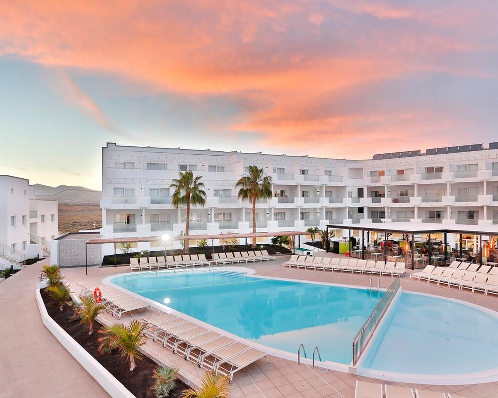 Aequora Lanzarote Suites