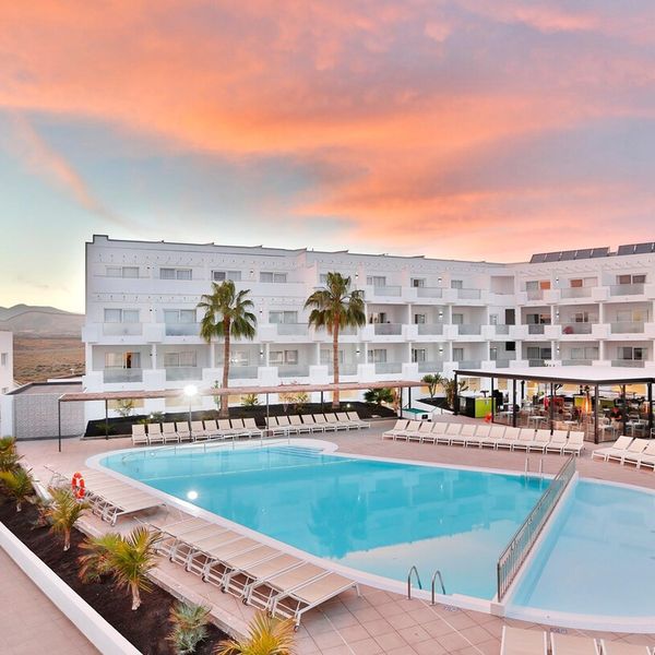 Aequora Lanzarote Suites