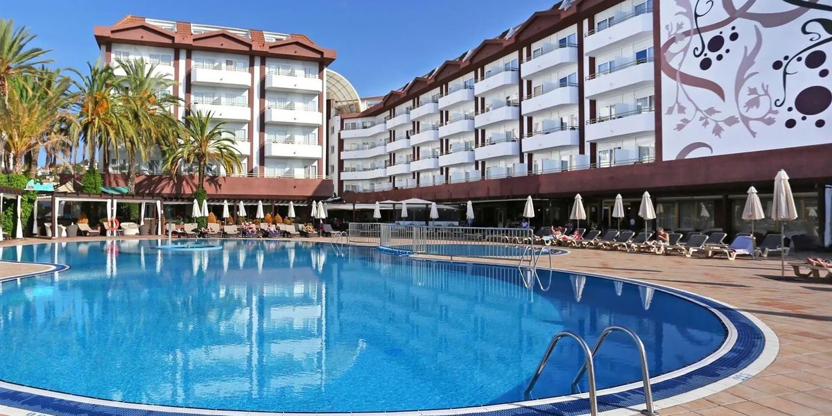 Hiszpania na 7 dni w maju: 4⋆ hotel od 3 045 zł (aktualizacja ceny)