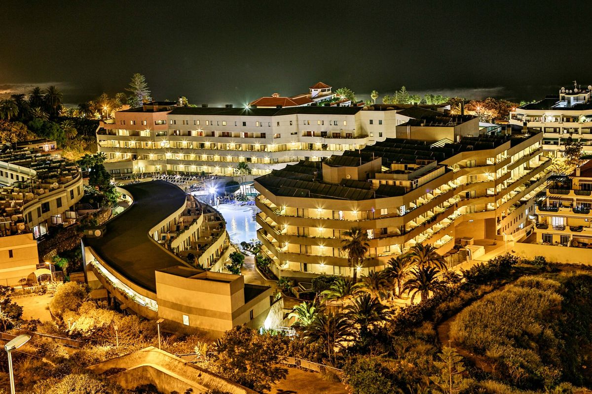 Alua Tenerife (ex. Gema Gran Turquesa Playa) - teren hotelu