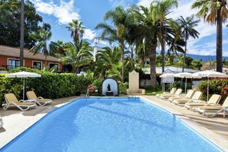 Ambassador Apartaments